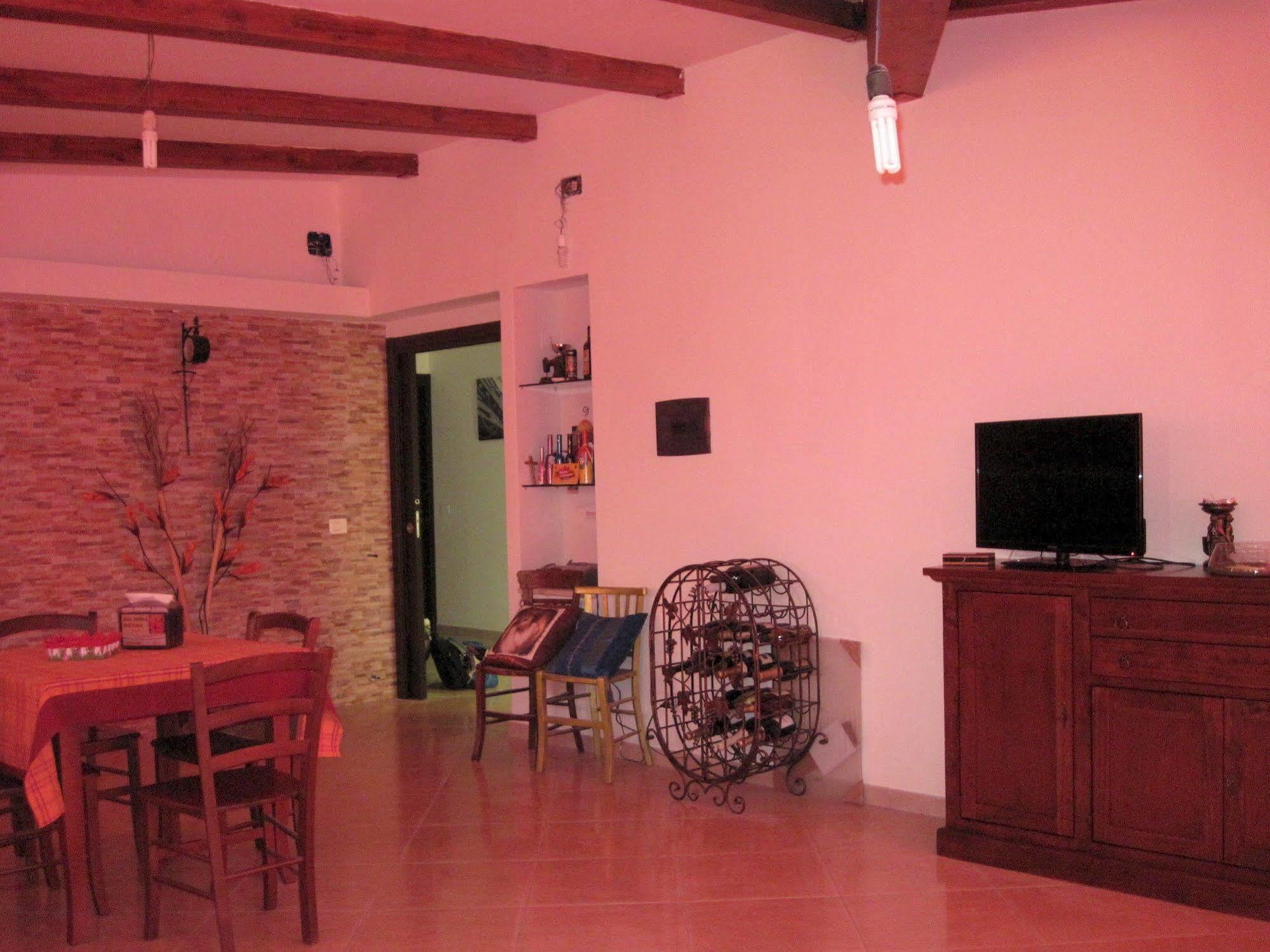 Anthea Dell' Etna Bed & Breakfast Santa Venerina Exterior photo