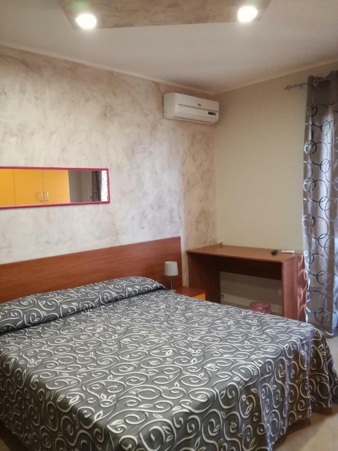 Anthea Dell' Etna Bed & Breakfast Santa Venerina Exterior photo